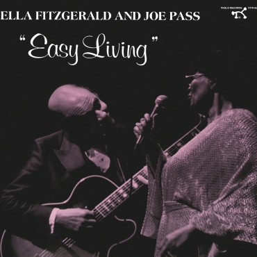 Ella Fitzgerald and Joe Pass " Easy living "