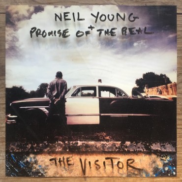 Neil Young & Promise of the real " The visitor "